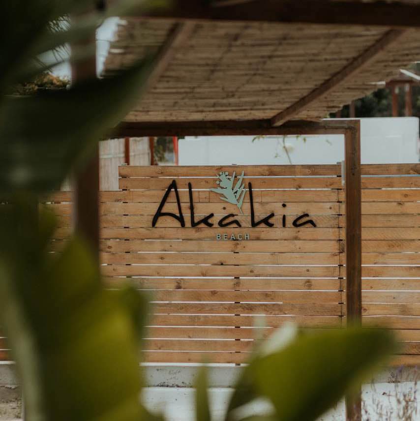 Akakia Beach Bar